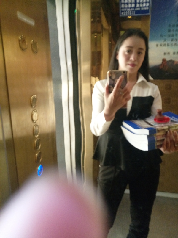 铿锵玫瑰的第一张照片--贵州认干亲服务网