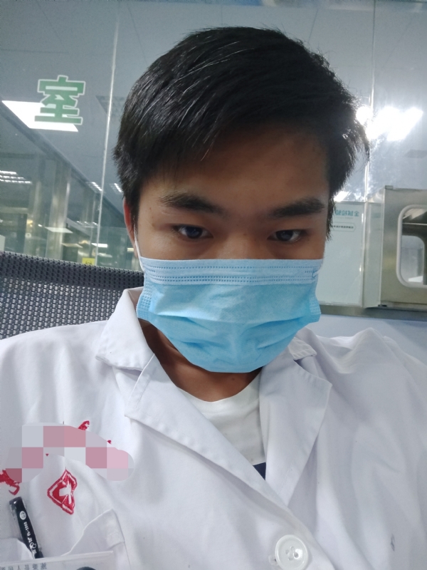 鬼卿的第一张照片--贵州认干亲服务网