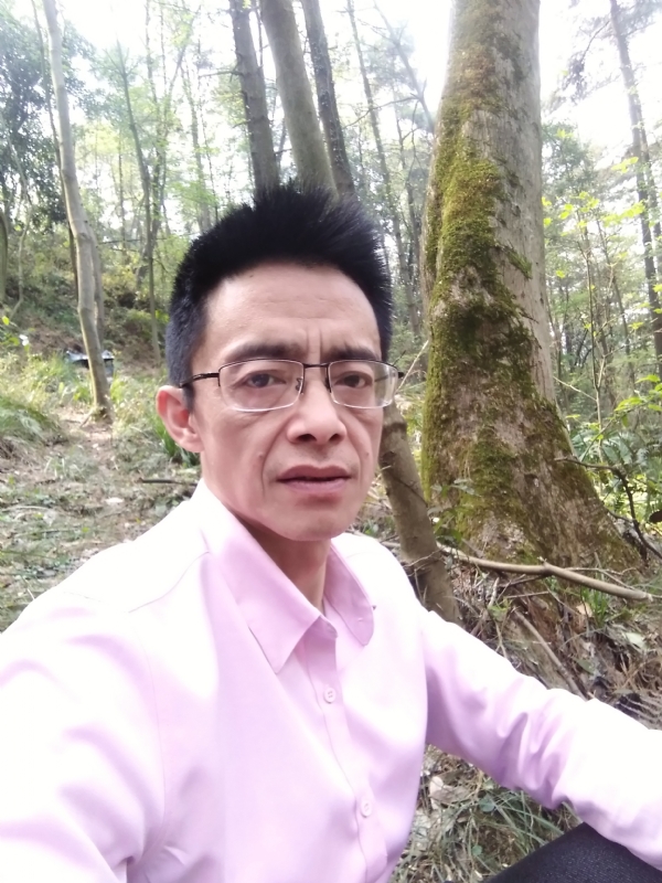 吴彬的第一张照片--贵州认干亲服务网