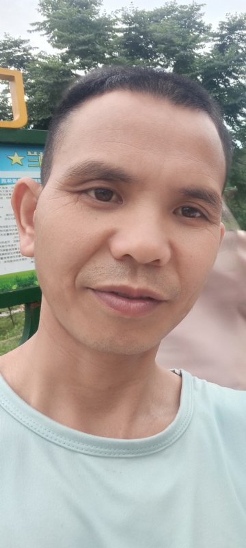 找个相爱的人结婚的第一张照片--贵州认干亲服务网