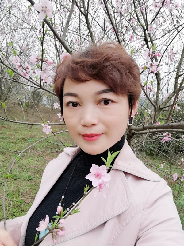 转角遇到你的第一张照片--贵州认干亲服务网